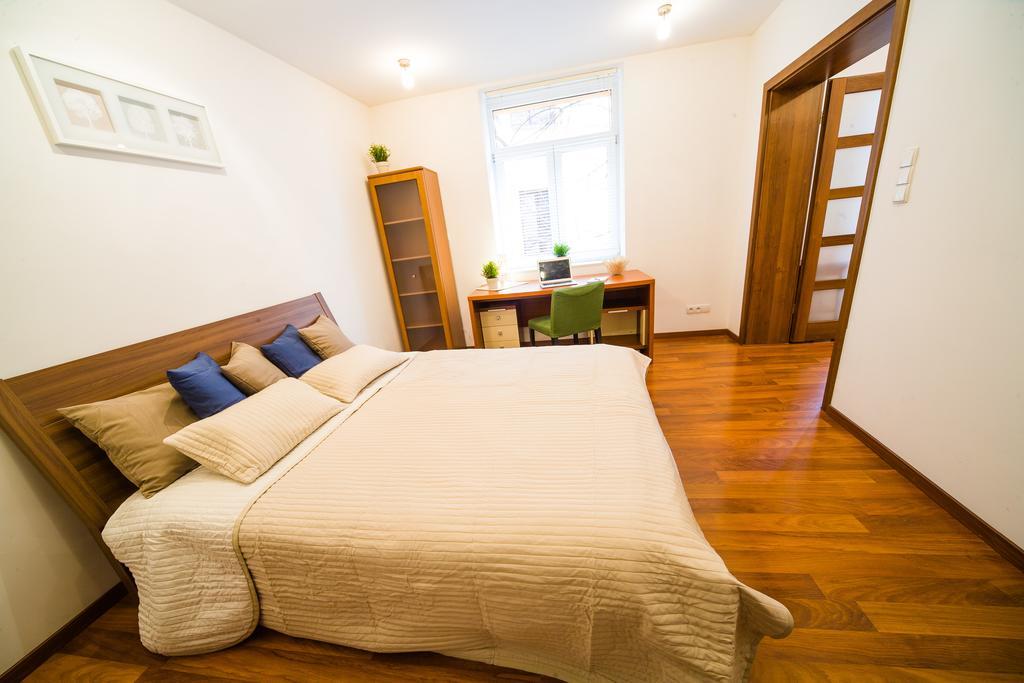 Wawel Cracow Old City Apartments - Friendhouse Apartments Krasków Exterior foto